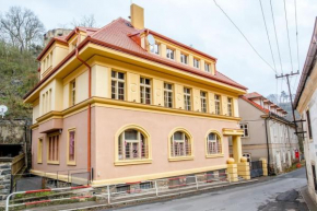 Pobyt ve vile pod hradem Křivoklát až pro 4 osoby, Krivoklat